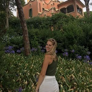 Meet your Posher, Riley